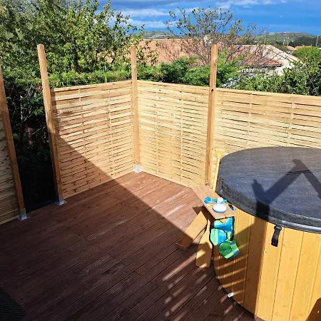 Cabane Spa Nord'Gouis Cournon-d'Auvergne Exterior photo